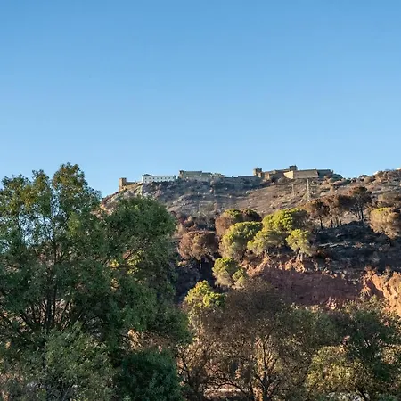 Casal Da Serra - Charming Country House بالميلا